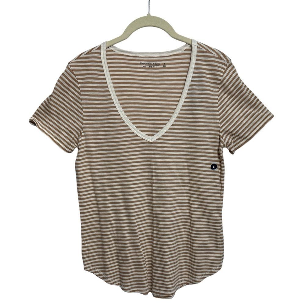 ABERCROMBIE AND FITCH V-neck Tee, Size SMALL‎